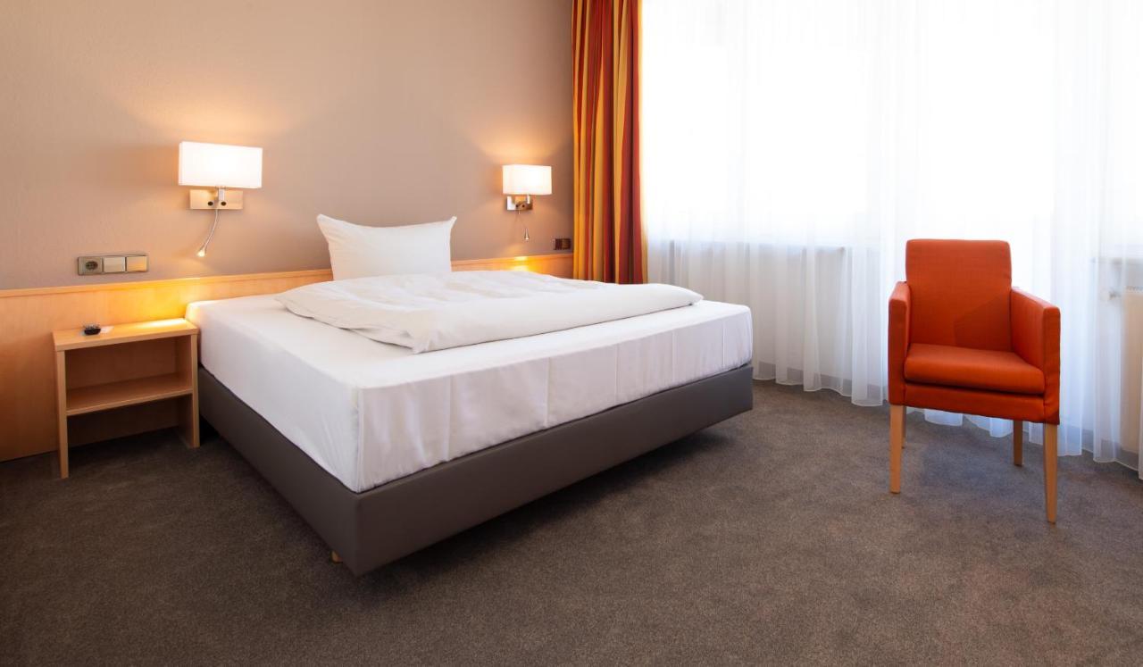 Aramis Tagungs- Und Sporthotel Gaufelden Bagian luar foto