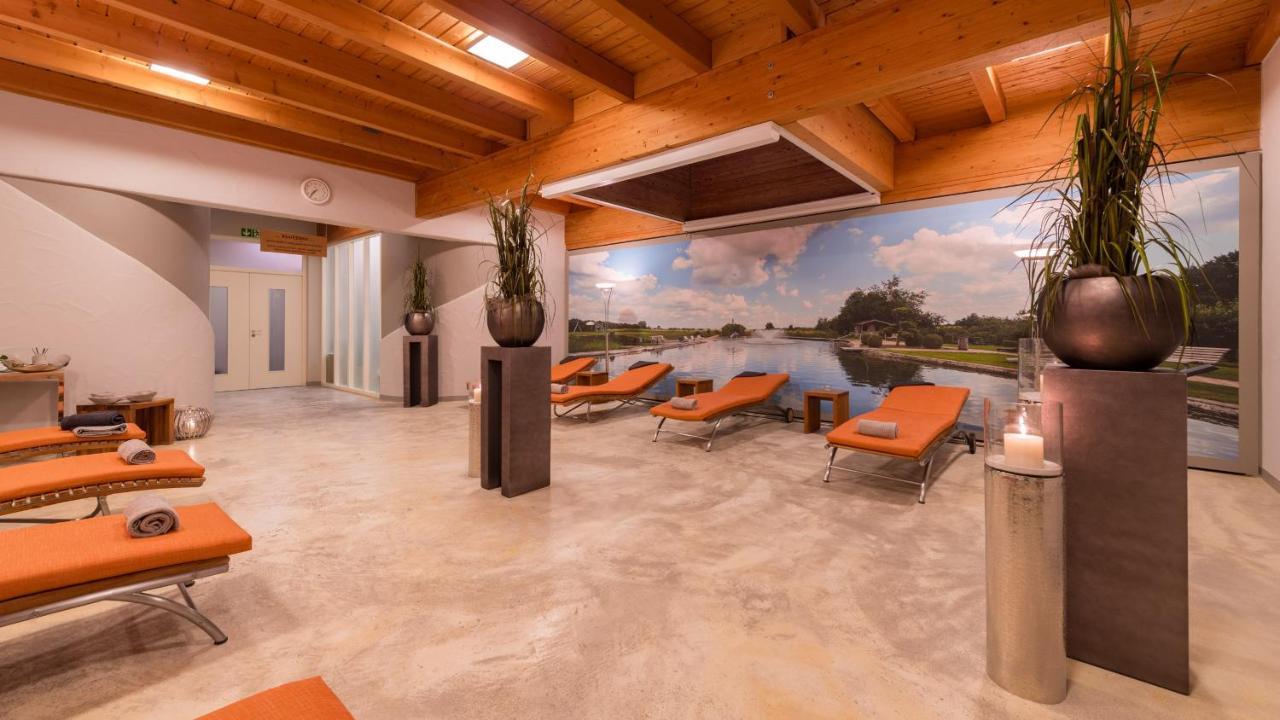 Aramis Tagungs- Und Sporthotel Gaufelden Bagian luar foto