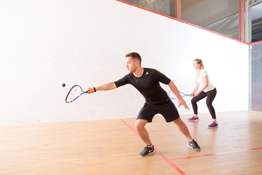 Aramis Tagungs- Und Sporthotel Gaufelden Bagian luar foto