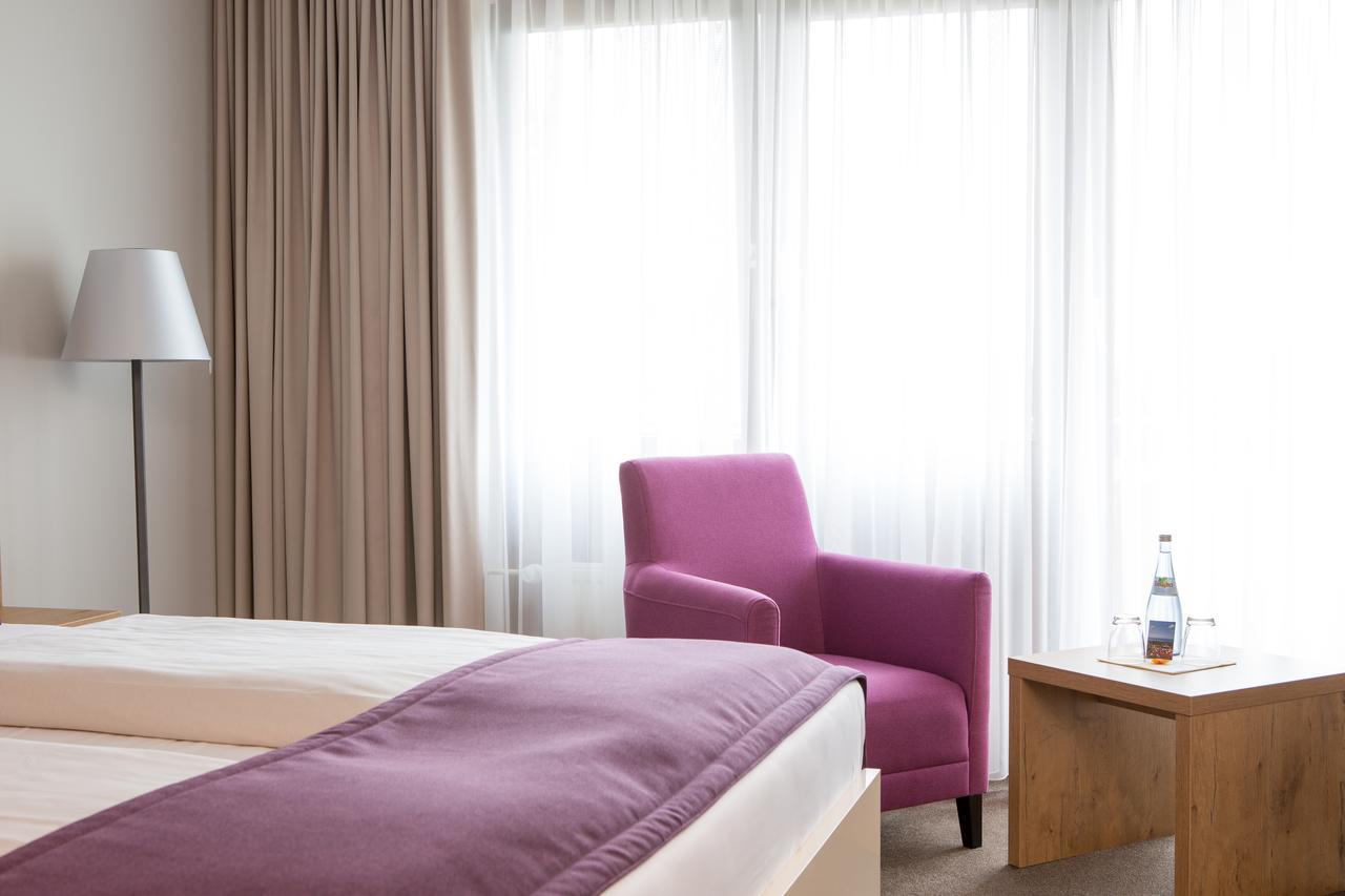 Aramis Tagungs- Und Sporthotel Gaufelden Bagian luar foto
